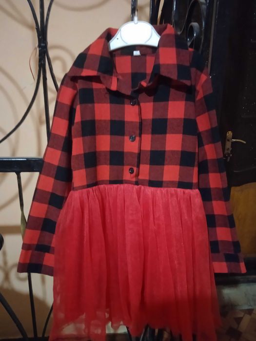 Сукня на дівчинку