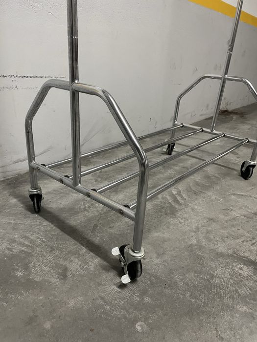 Charriot metalico  c/rodas