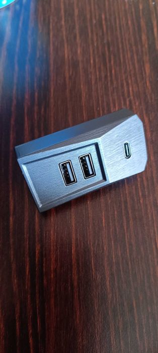 USB-hub Tesla/Тесла