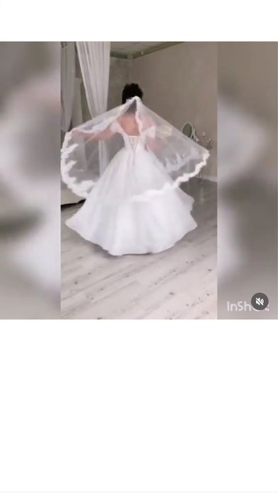 Продам весільну сукню в гарному стані