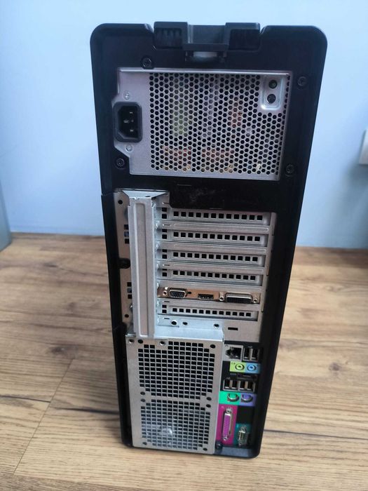 Komputer stacjonarny, 16GB, Xeon E5630, GeForce GT 710