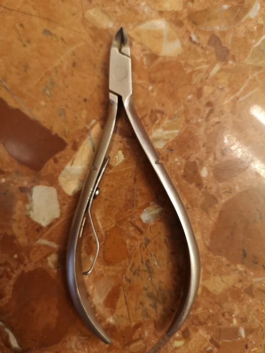 Alicates de cutículas em aço inox Kiepe - preço unitário