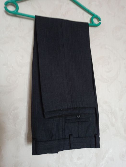 Брючки до школи. Продам.