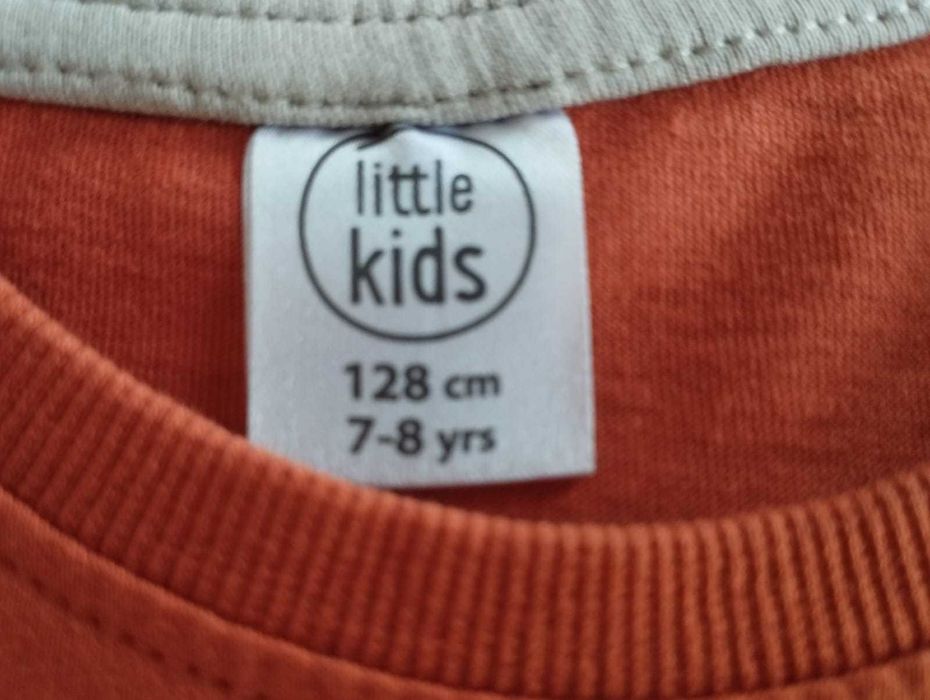 T-shirt m/comp. T7/8 da marca Little Kids muito bom