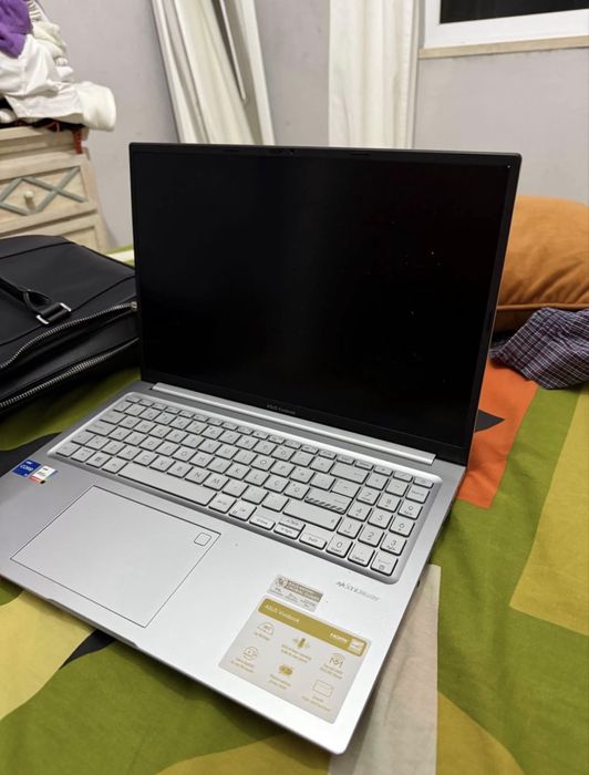 Portatil Asus  Vivobook