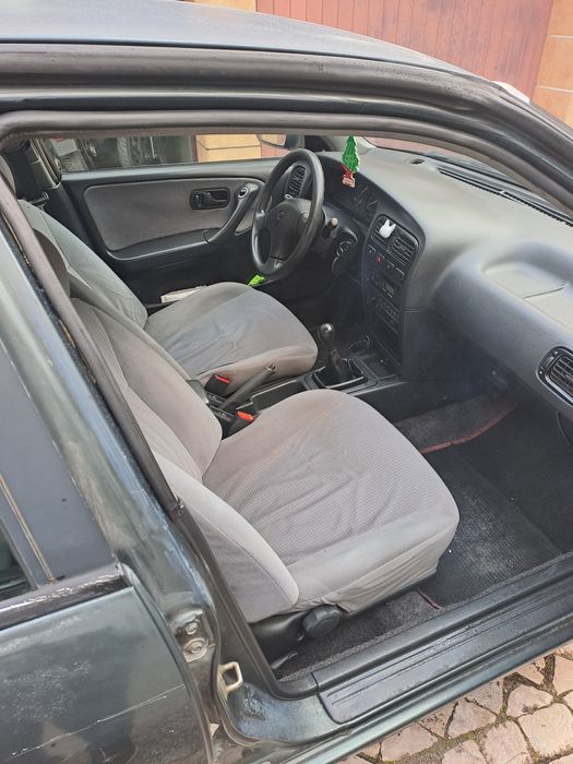 Nissan primera 1.6 (aceito troca por carrinha comercial)