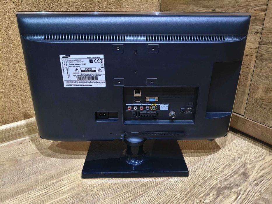 Telewizor LED 22 cale Samsung UE22ES5400 Full HD Smart TV Wi-Fi
