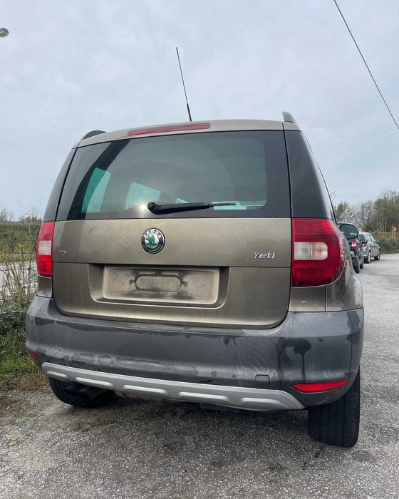 Skoda Yeti 2012 para peças