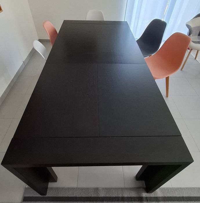Mesa em wenge e cadeiras