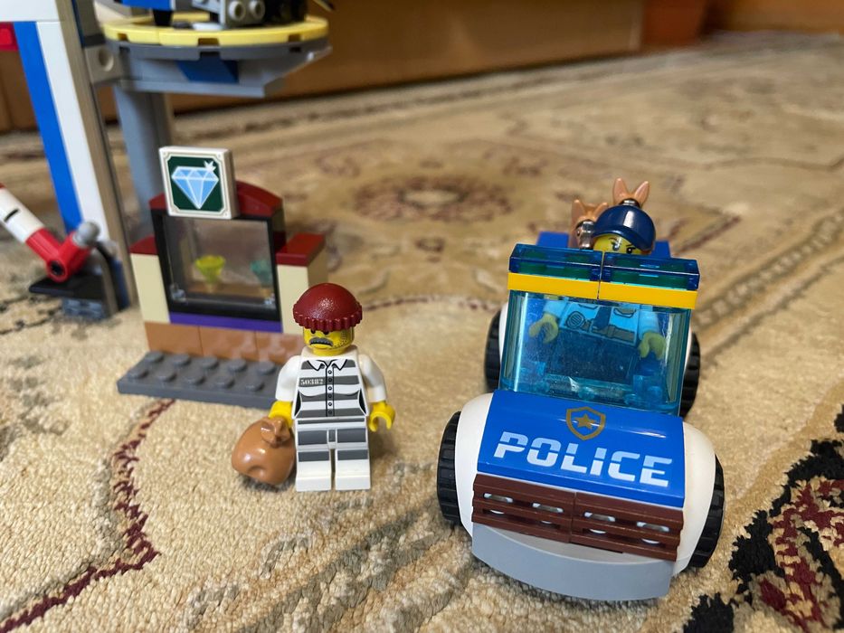 Lego City поліцейська дільниця