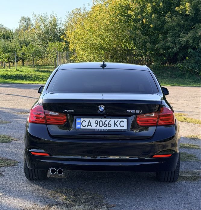 BMW 328i xDrive 245 к.с.