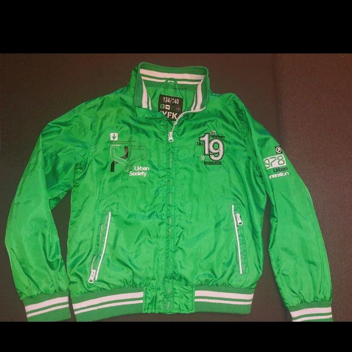 Вітрова на хлопчика 134-140см