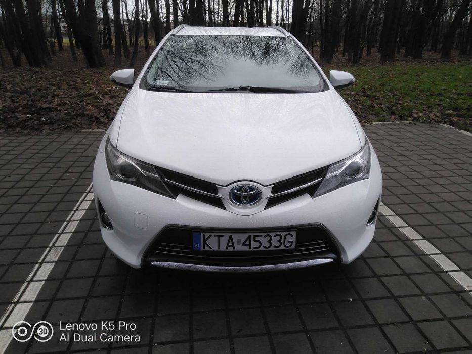 Auris 1.8 hybryda bezawaryjna