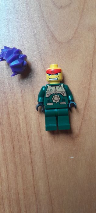 Figurka lego exo force