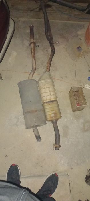 E36 coupe chapeleira e escape