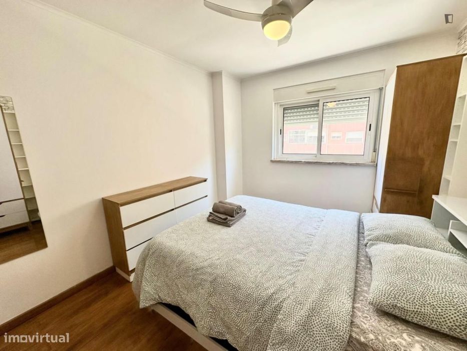 Apartamento com 1 quartos - localizado em Olaias Lisbon