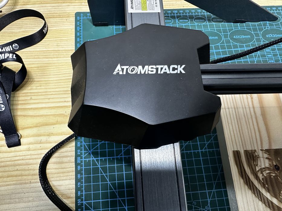 Grawer laserowy Atomstack z kamerą