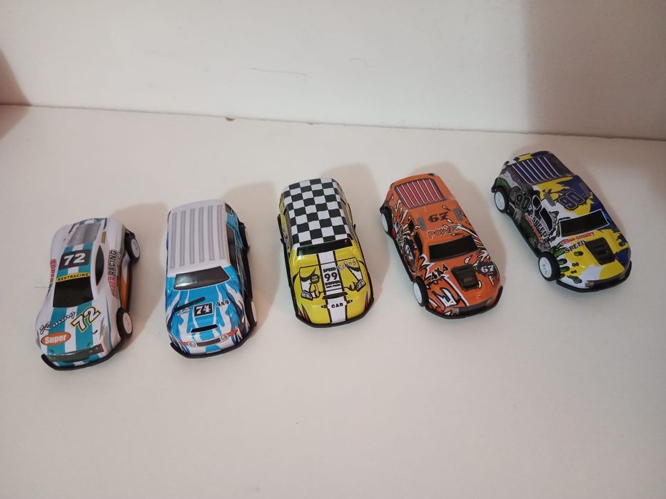 Lote 5 carrinhos de puxar para trás (brinquedos)