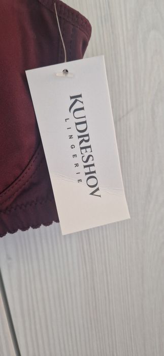 Kurdeshov lingerie biustonosz bez fiszbin 75E