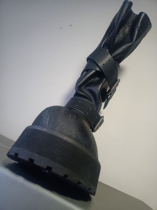 Balenciaga venom boot