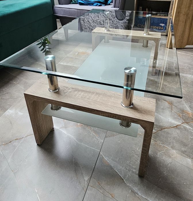 Szklany stolik kawowy