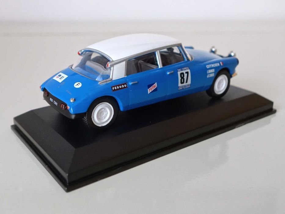 Miniatura de rally Citroen DS 21 escala 1:43