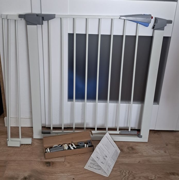 Bramka zabezpieczająca na schody- furtka odbiór osobisty