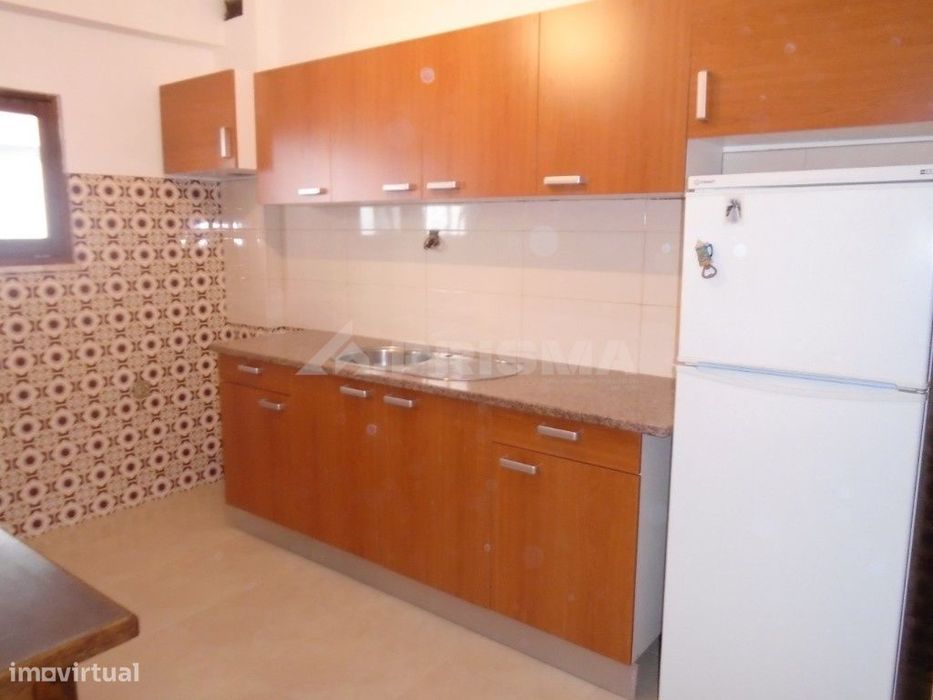 Excelente Apartamento T3 Semi mobilado