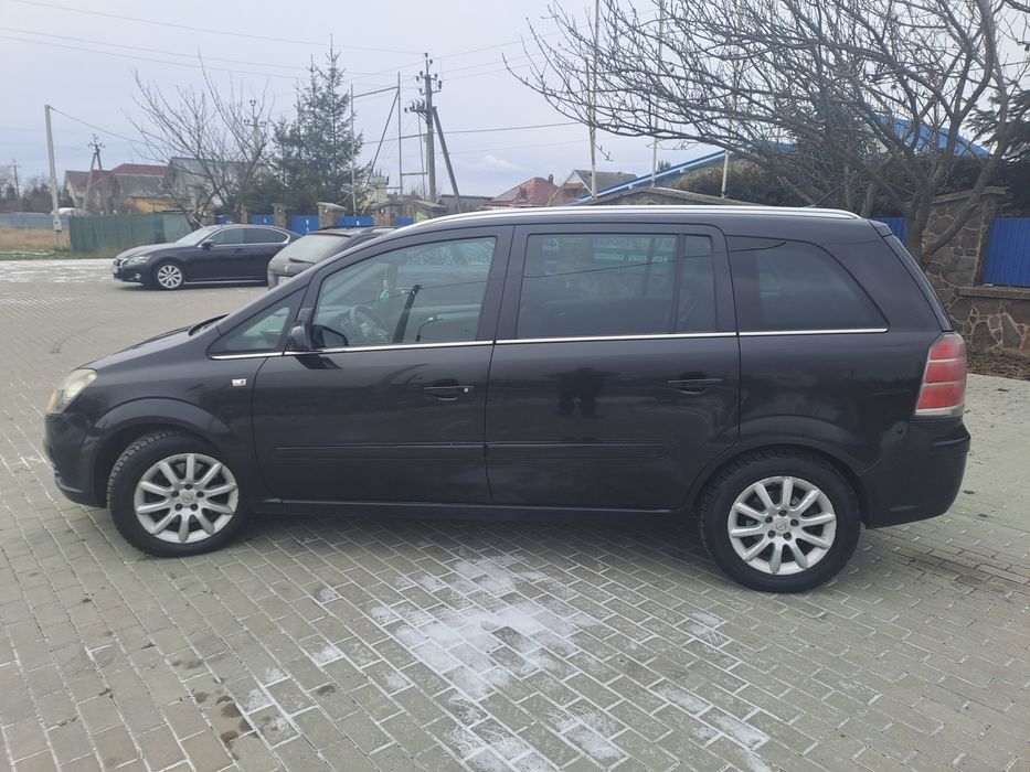Продам Opel Zafira