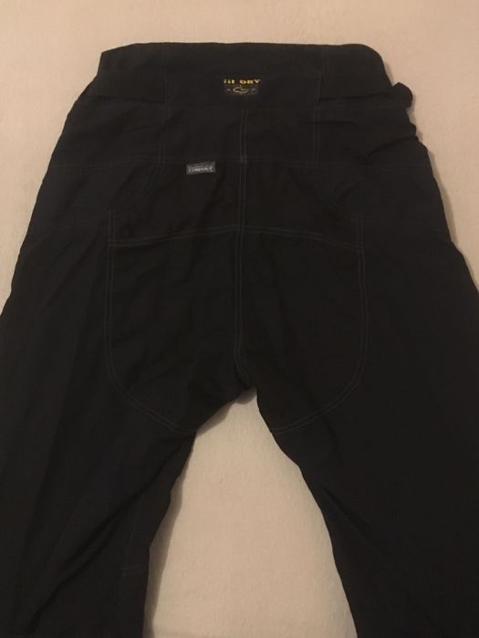 Calças para andar de moto marca Hein Gericke