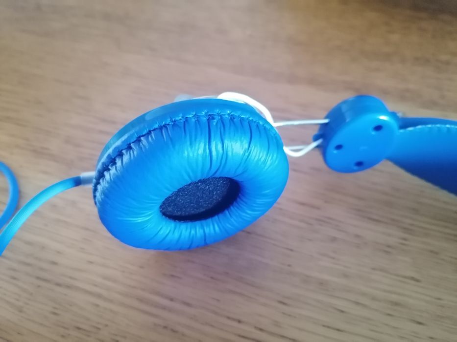 Auscultadores Azuis Novos