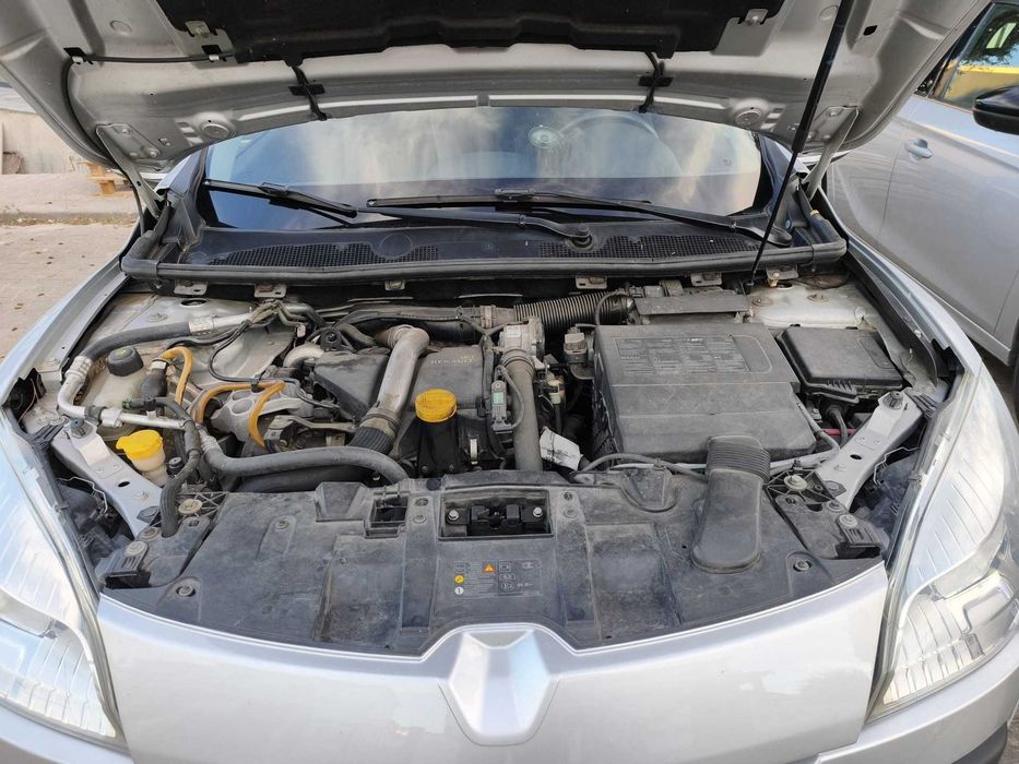 Renault Mégane 1.5 dCi 90cv Confort — 2011 — 142.700 km — Único dono