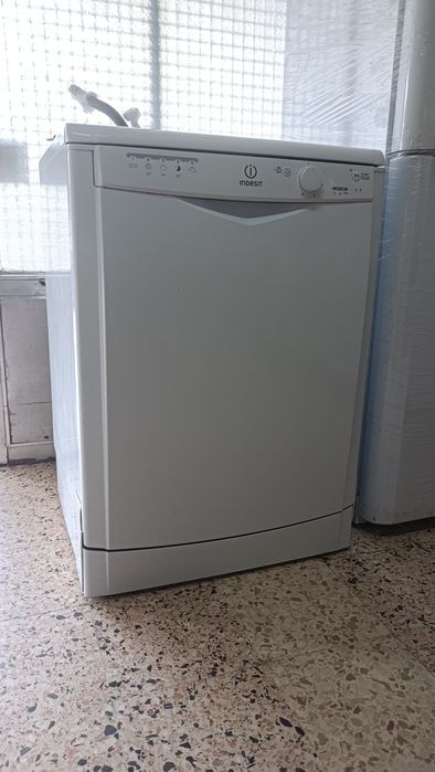 Máquina de Lavar Loiça INDESIT DFG 15B10 (13 Conjuntos - 60 cm - Branc