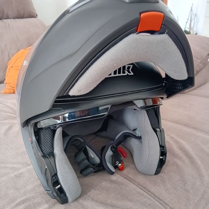 Capacete mota novo