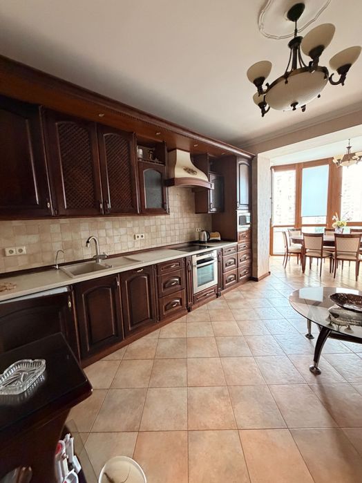 Оренда 4 кім.квартири 44000грн  просп .  Івасюка 4