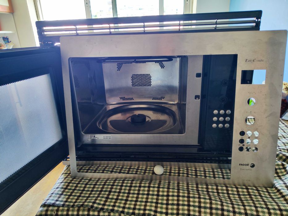Microondas Encastre Fagor MW3-309CEX  Para reparar