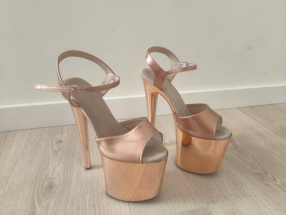 Buty wysokie 41 platforma