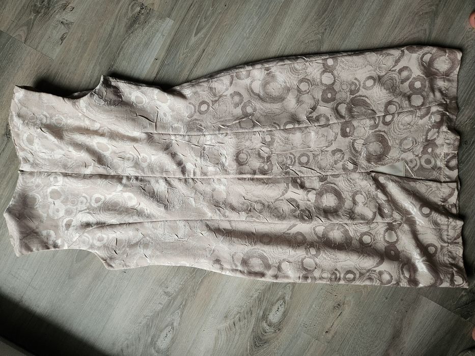 Sukienka Rene. Rozmiar 40. Stan idealny