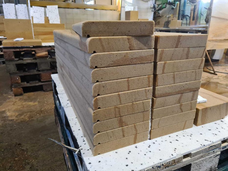 39. Parapet zewnętrzny z piaskowca P05 |100×20×4cm| ¼ wałek