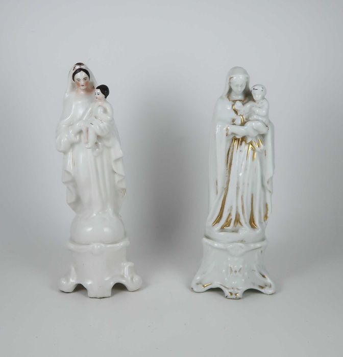 Esculturas Virgem Maria com o Menino - Porcelana Séc. XXI/XX