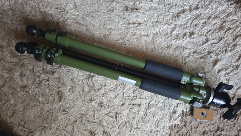 Продам штатив Manfrotto трёхсекционный