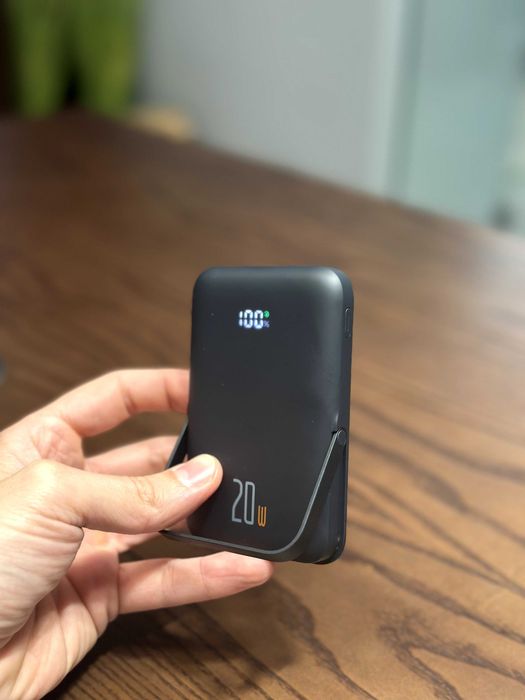 Магнітний Power Bank 10000mAh MagSafe 20W з підставкою та дисплеєм