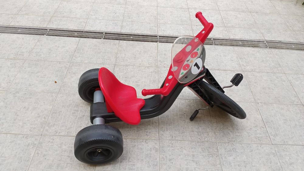 Triciclo grande de criança - NOVO PREÇO