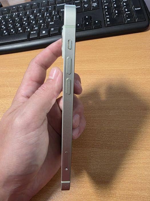 Продам Iphone 12 64GB