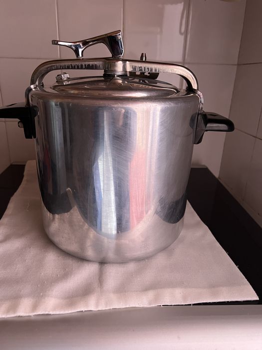 Panela de pressao completa