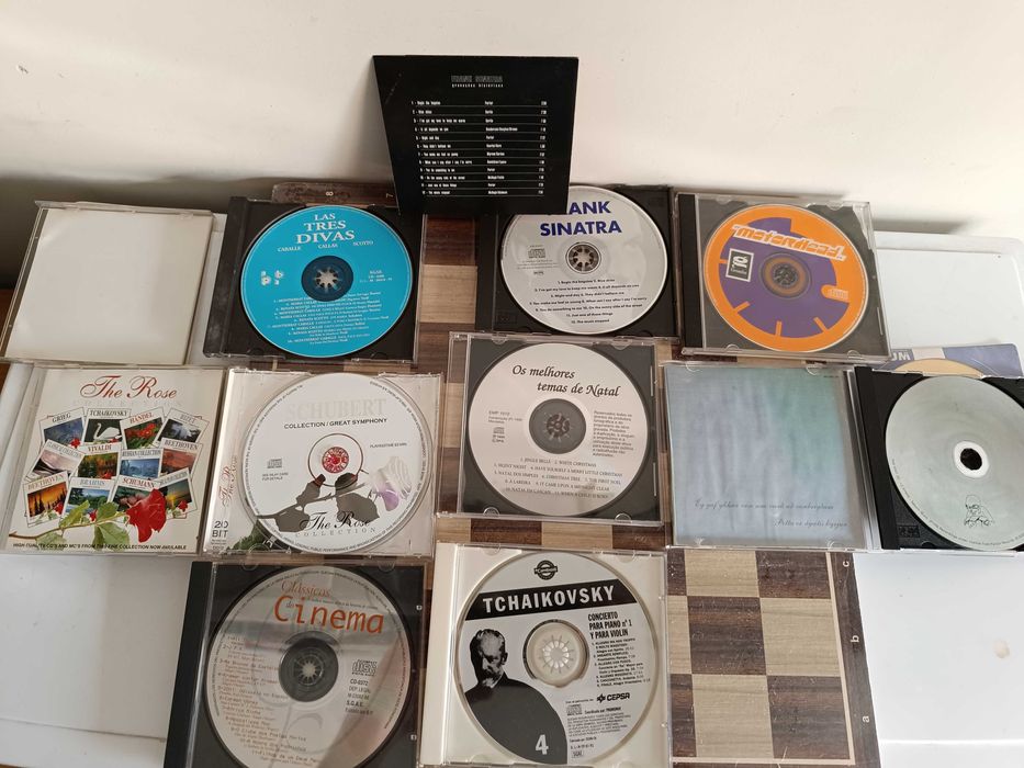 8 CDs Música Clássica, de Natal e outras