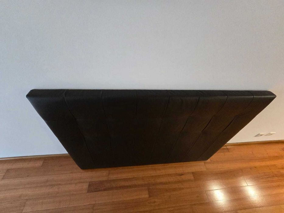 Cabeceira IKEA BORGANN em pele 160 cm – Excelente estado