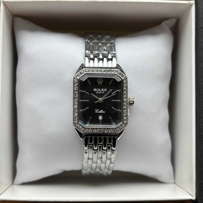 Хіт! Трендовий жіночий годинник Cartier на браслеті в різних кольорах