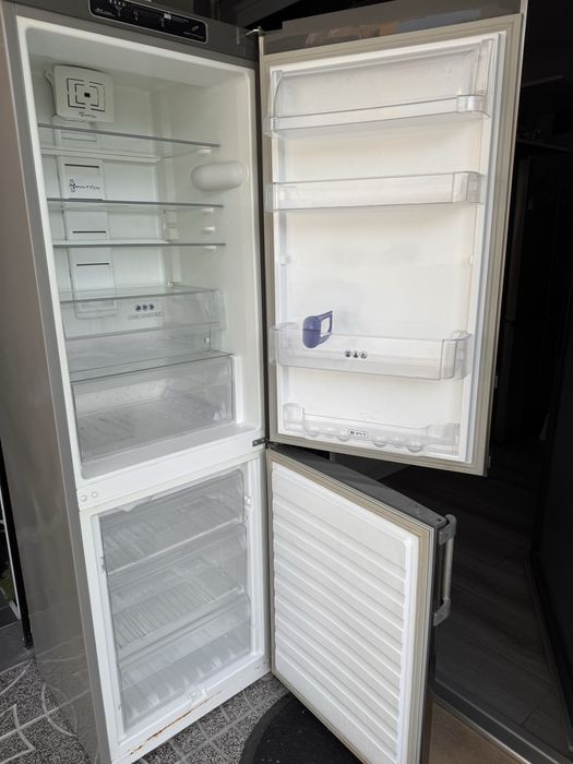 Frigorífico combinado Whirlpool com problema