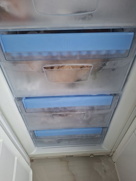 Arca endesit vertical com 7 gavetas